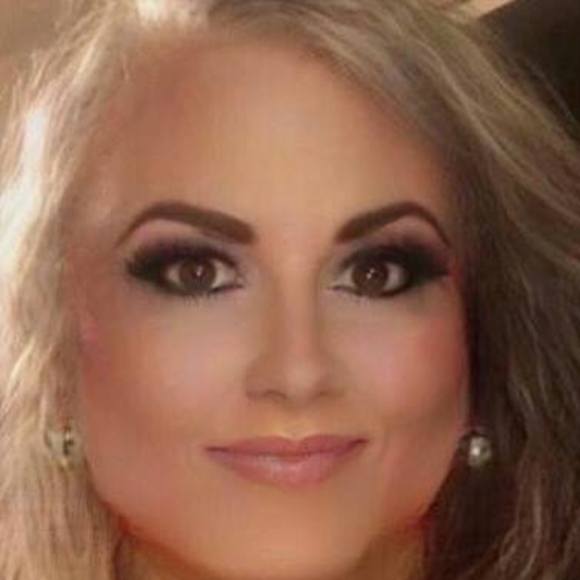 Meet your Posher, Annette - Picture 1 of 1